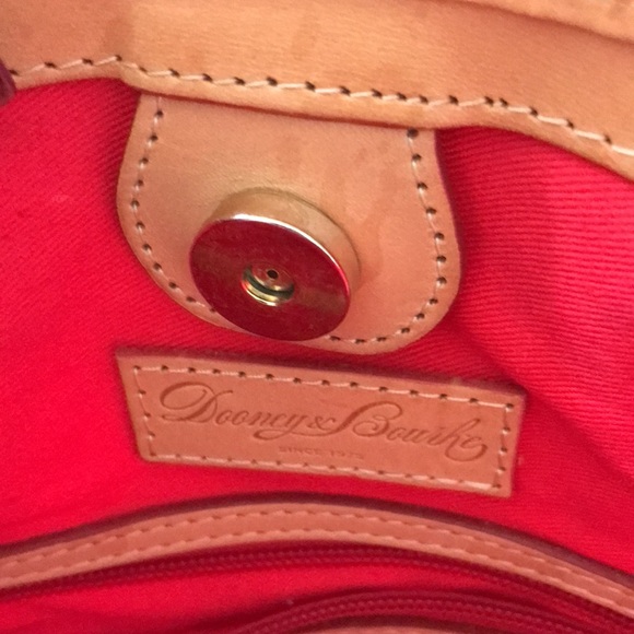 Dooney & Bourke pink leather bag - Picture 3 of 4